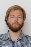 Klik p� billedet for at se skuespillerens profil