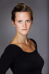 Klik p� billedet for at se skuespillerens profil